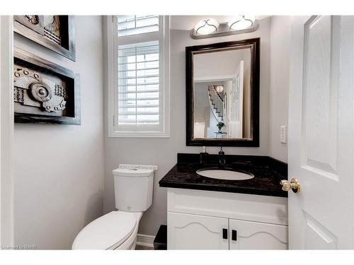 2264 Turnberry Road, Burlington, ON - Indoor Photo Showing Bathroom