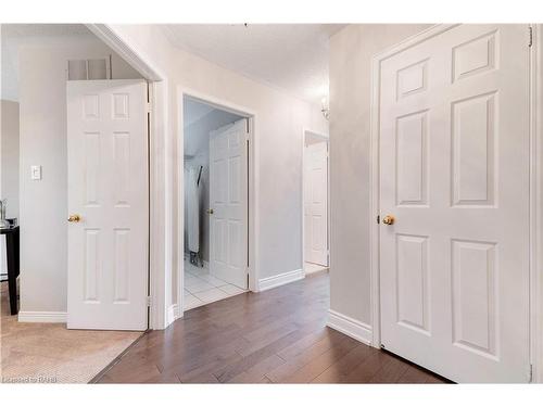 2264 Turnberry Road, Burlington, ON - Indoor Photo Showing Other Room