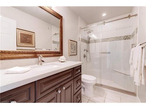 2264 Turnberry Road, Burlington, ON - Indoor Photo Showing Bathroom