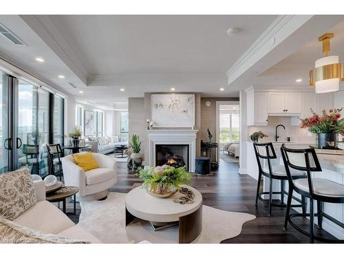 1201-2060 Lakeshore Road, Burlington, ON - Indoor Photo Showing Living Room With Fireplace