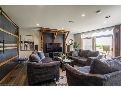 5565 Guelph Line, Burlington, ON - Indoor Photo Showing Living Room With Fireplace