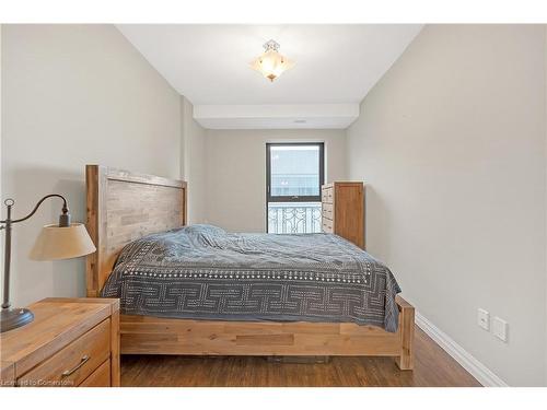 1006-112 King Street E, Hamilton, ON - Indoor Photo Showing Bedroom