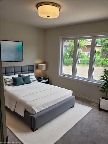 620 Colborne Street, Brantford, ON - Indoor Photo Showing Bedroom