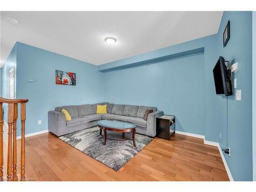 17-170 Dewitt Road, Stoney Creek, ON - Indoor Photo Showing Living Room