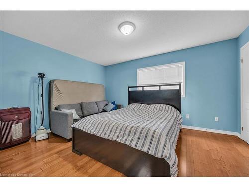 17-170 Dewitt Road, Stoney Creek, ON - Indoor Photo Showing Bedroom