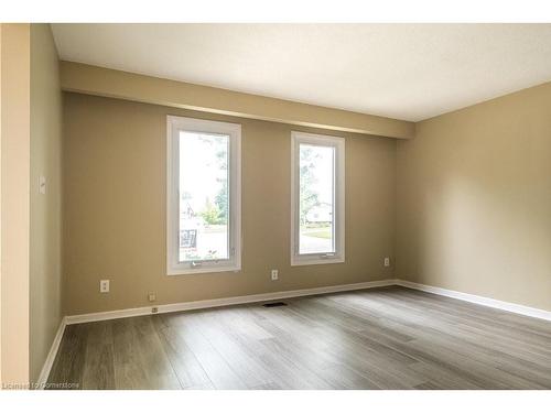 40 Mcdougall Drive, Thorold, ON - Indoor Photo Showing Other Room