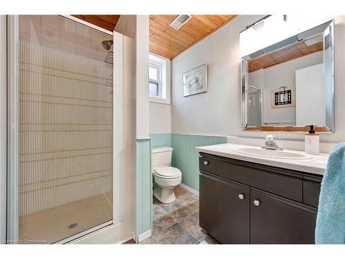 303 Dover Avenue, Port Dover, ON - Indoor Photo Showing Bathroom