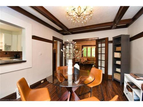 206 Grosvenor Avenue S, Hamilton, ON - Indoor Photo Showing Dining Room