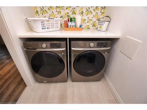 206 Grosvenor Avenue S, Hamilton, ON - Indoor Photo Showing Laundry Room