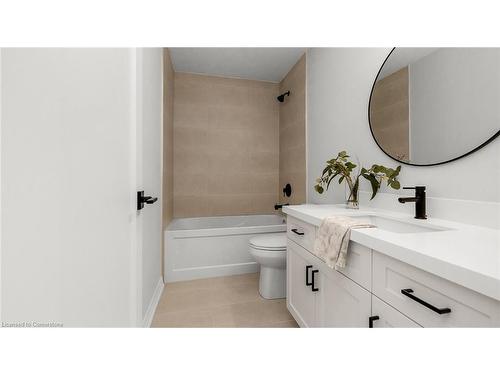 121 Whitefish Crescent, Stoney Creek, ON - Indoor Photo Showing Bathroom