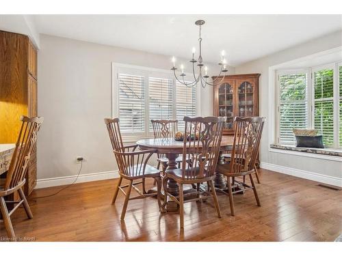 501 Upper Paradise Road, Hamilton, ON - Indoor Photo Showing Dining Room