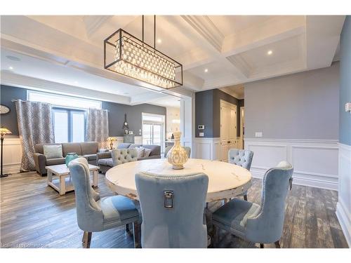 36 Kingspoint Circle, Stoney Creek, ON - Indoor Photo Showing Dining Room