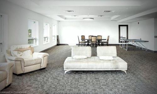 613-1 Wellington Street, Brantford, ON - Indoor Photo Showing Living Room