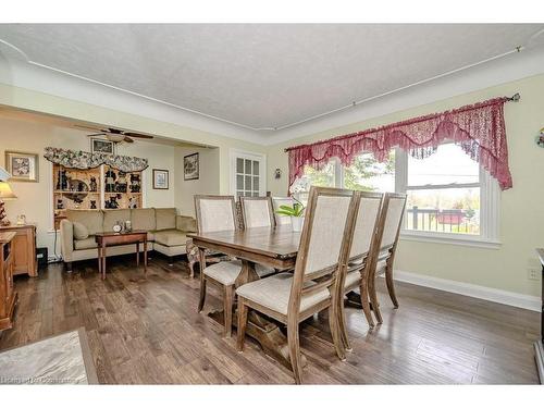 925 Highway 6 N, Flamborough, ON - Indoor Photo Showing Dining Room