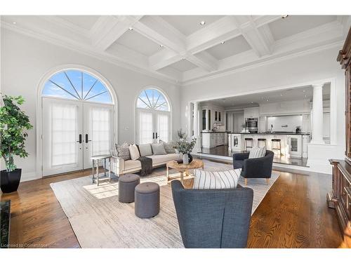 11863 Niagara River Parkway, Niagara Falls, ON - Indoor Photo Showing Living Room