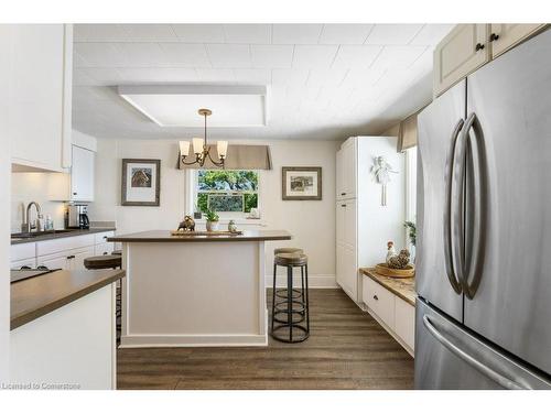 697 Sandy Bay Road, Dunnville, ON - Indoor Photo Showing Kitchen