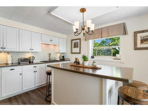 697 Sandy Bay Road, Dunnville, ON - Indoor Photo Showing Kitchen