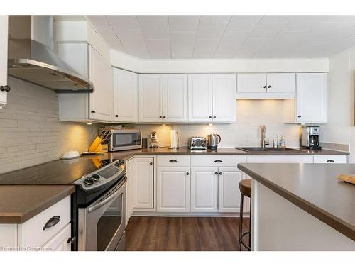 697 Sandy Bay Road, Dunnville, ON - Indoor Photo Showing Kitchen With Stainless Steel Kitchen