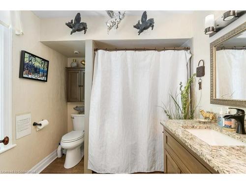 697 Sandy Bay Road, Dunnville, ON - Indoor Photo Showing Bathroom