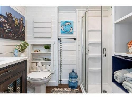 697 Sandy Bay Road, Dunnville, ON - Indoor Photo Showing Bathroom