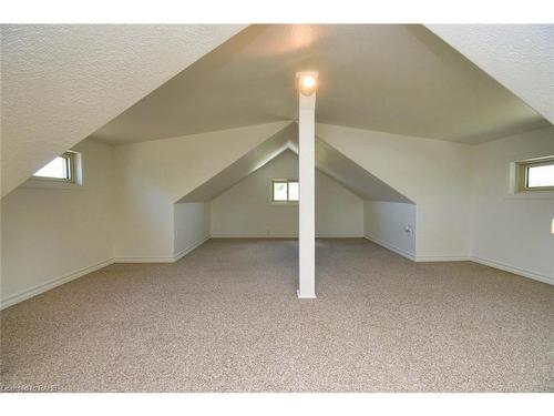 906 Lakeshore Road, Selkirk, ON - Indoor Photo Showing Other Room