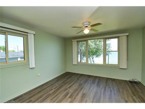 906 Lakeshore Road, Selkirk, ON - Indoor Photo Showing Other Room