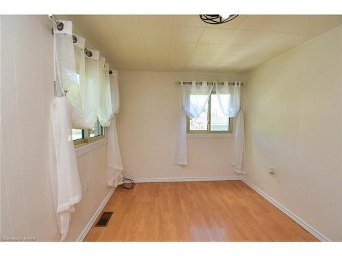 906 Lakeshore Road, Selkirk, ON - Indoor Photo Showing Other Room