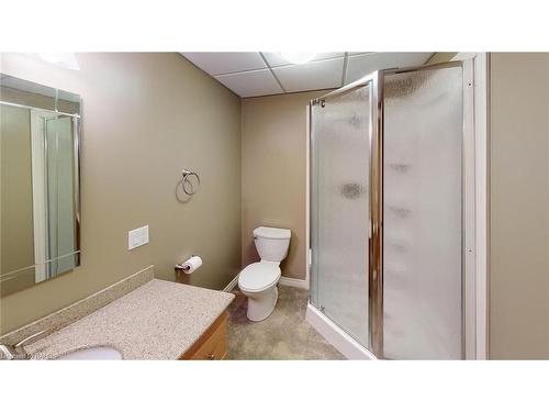 5-603 Welland Avenue, St. Catharines, ON - Indoor Photo Showing Bathroom