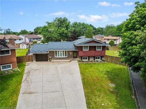 8371 Ares Court, Niagara Falls, ON - Outdoor