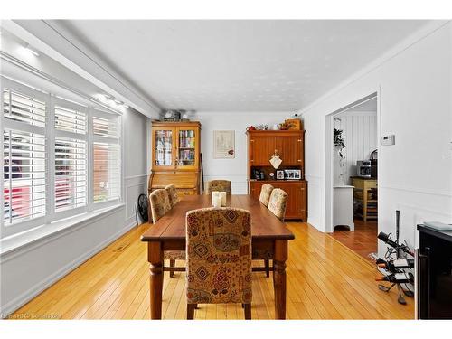 8371 Ares Court, Niagara Falls, ON - Indoor Photo Showing Dining Room