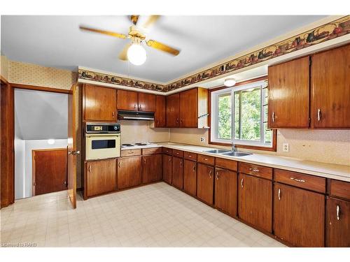 1352 Centre Road, Flamborough, ON - Indoor Photo Showing Kitchen With Double Sink