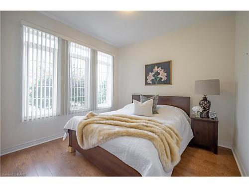 254 Galloway Trail, Welland, ON - Indoor Photo Showing Bedroom