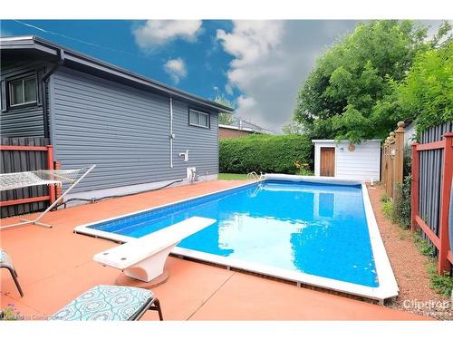 1 Briarwood Crescent, Hamilton, ON - Outdoor With In Ground Pool