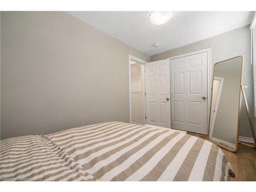 195 Wood Street E, Hamilton, ON - Indoor Photo Showing Bedroom