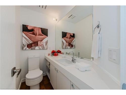 75 Reding Road, Ancaster, ON - Indoor Photo Showing Bathroom