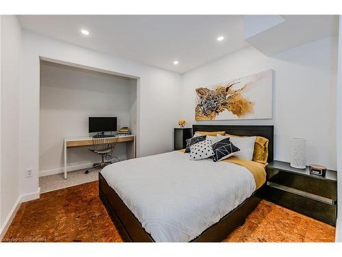 75 Reding Road, Ancaster, ON - Indoor Photo Showing Bedroom