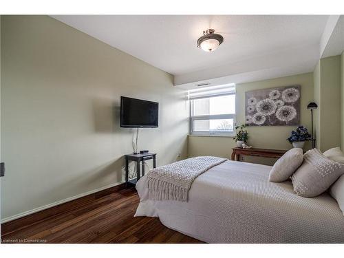 507-500 Green Road, Stoney Creek, ON - Indoor Photo Showing Bedroom