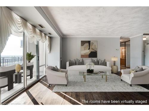 507-500 Green Road, Stoney Creek, ON - Indoor Photo Showing Living Room