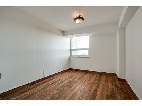 507-500 Green Road, Stoney Creek, ON - Indoor Photo Showing Other Room