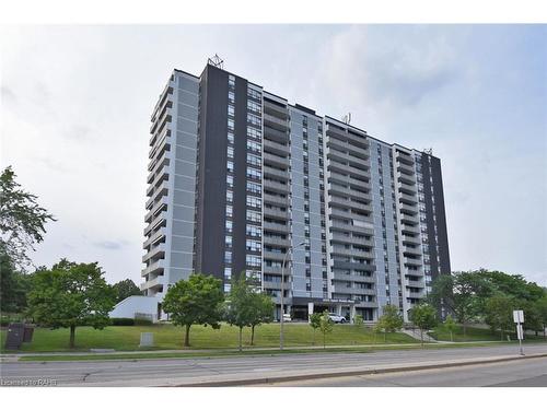 1610-2055 Upper Middle Road, Burlington, ON - Outdoor With Balcony With Facade