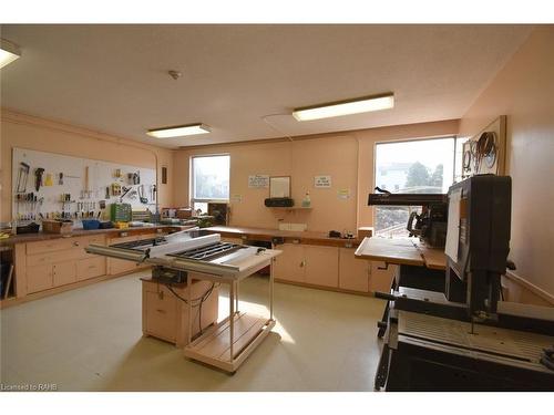 1610-2055 Upper Middle Road, Burlington, ON - Indoor Photo Showing Kitchen With Double Sink