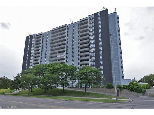 1610-2055 Upper Middle Road, Burlington, ON - Outdoor With Balcony With Facade