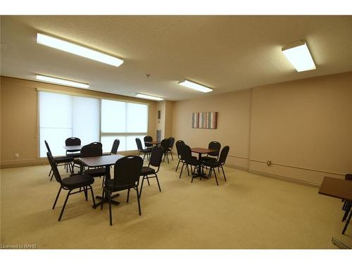 1610-2055 Upper Middle Road, Burlington, ON - Indoor