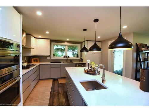 1620 Regional Rd 9 Road, Caledonia, ON - Indoor Photo Showing Kitchen