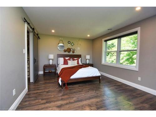 1620 Regional Rd 9 Road, Caledonia, ON - Indoor Photo Showing Bedroom