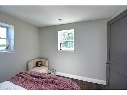 1620 Regional Rd 9 Road, Caledonia, ON - Indoor Photo Showing Bedroom