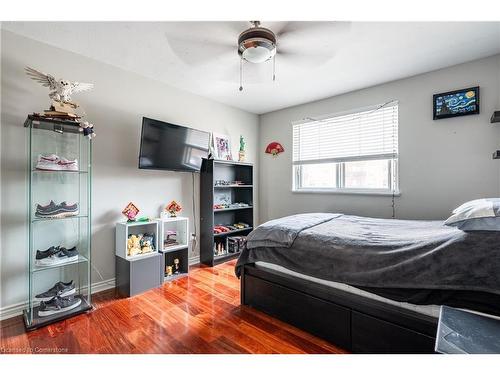 211-485 Thorold Road, Welland, ON - Indoor Photo Showing Bedroom