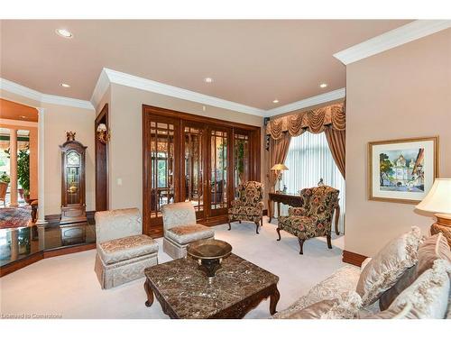 11 Prestwick Place, Brantford, ON - Indoor Photo Showing Living Room