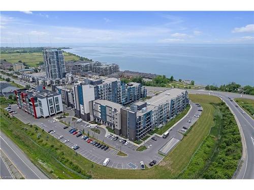 431-16 Concord Place, Grimsby, ON - Outdoor With View