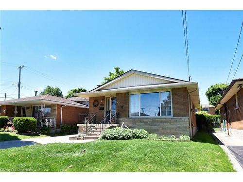 22 Rapallo Drive, Hamilton, ON - Outdoor